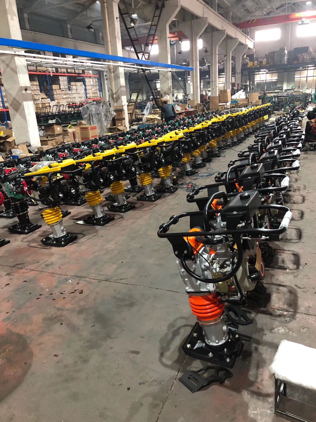 Compaction equipment arranged in a workshop